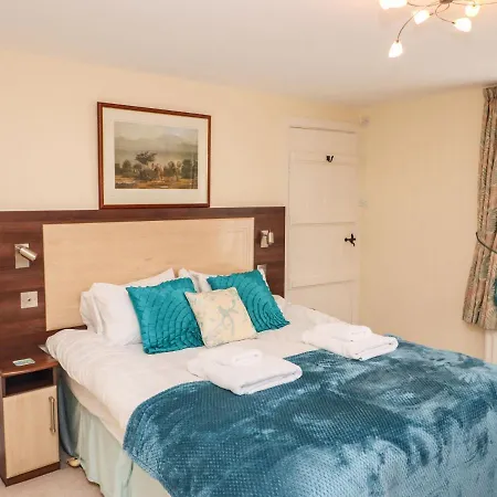 Pavement End * Grasmere